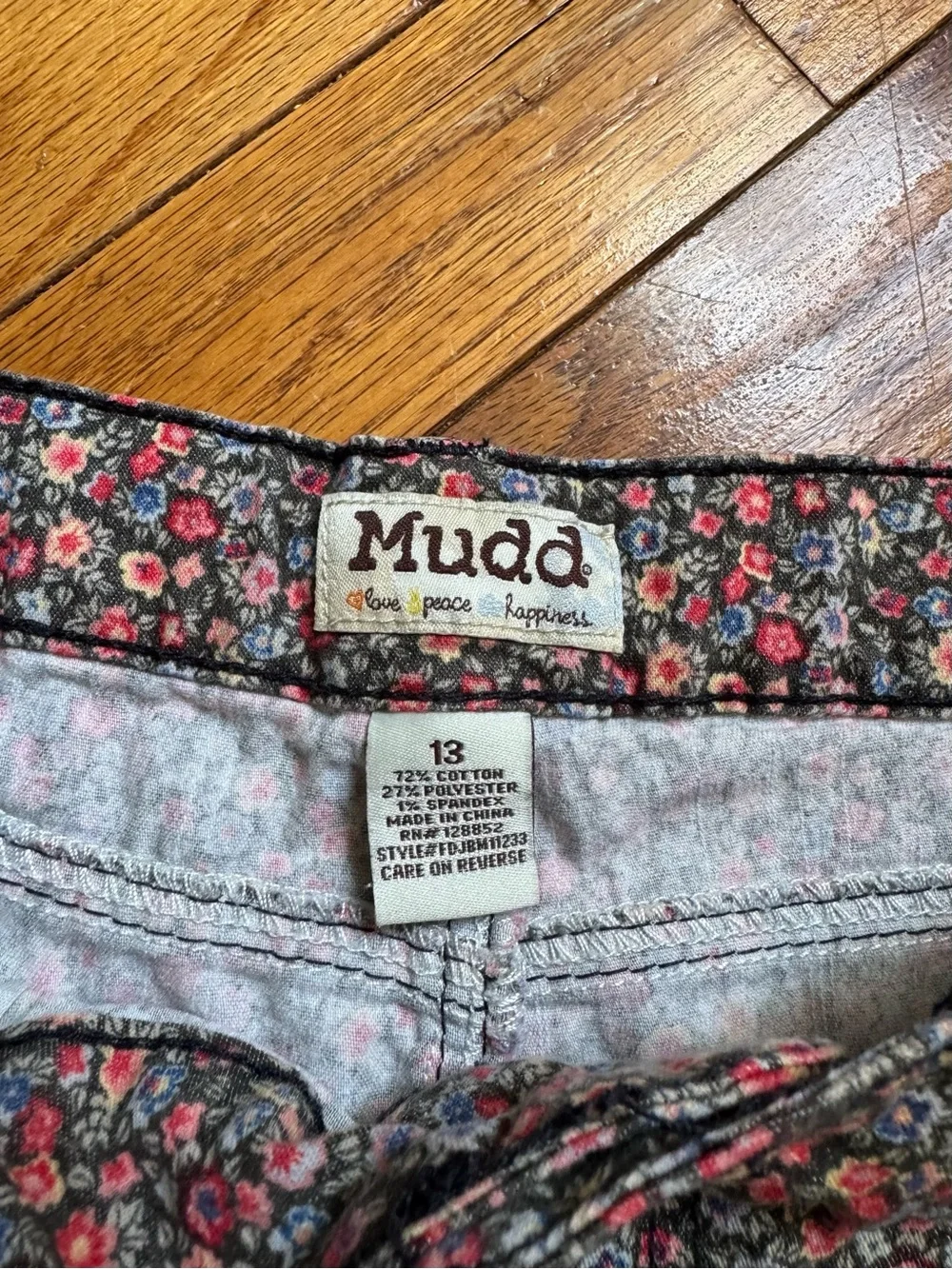 Mudd Floral Denim Short Shorts, Size 13